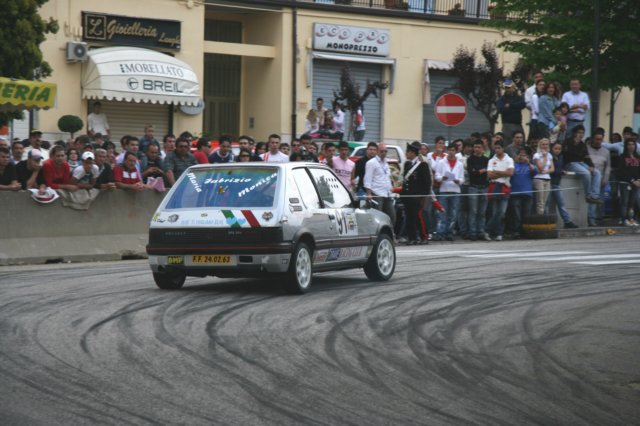 rally0102.jpg